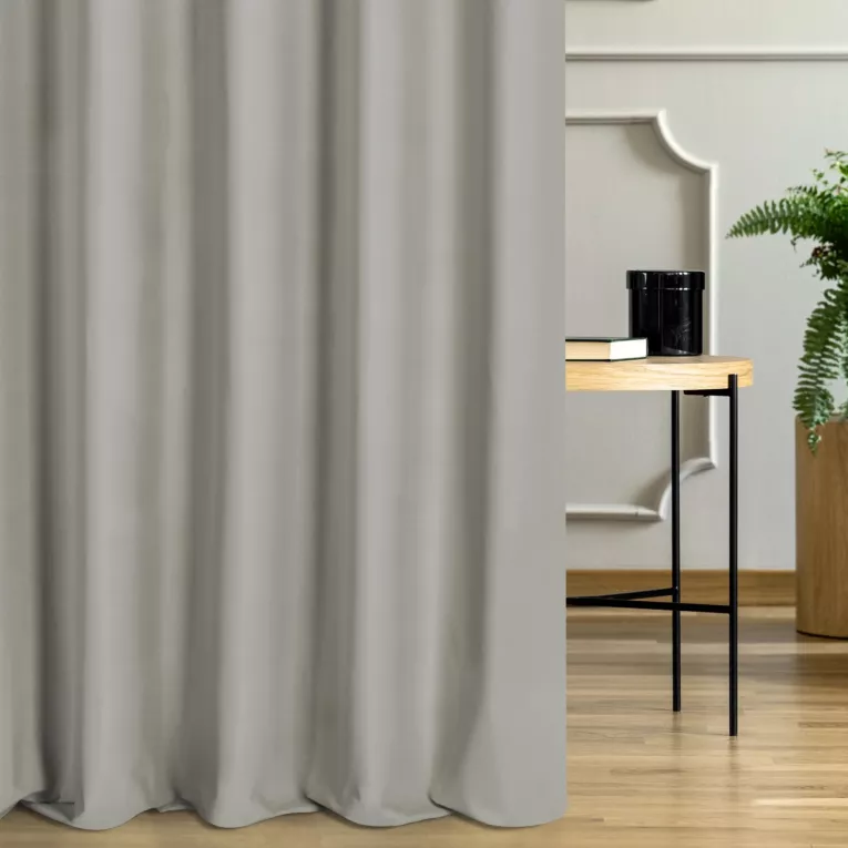 Zasłona szyta na taśmie 5 cm szara z tkaniny welwetowej zaciemniającej w 100%