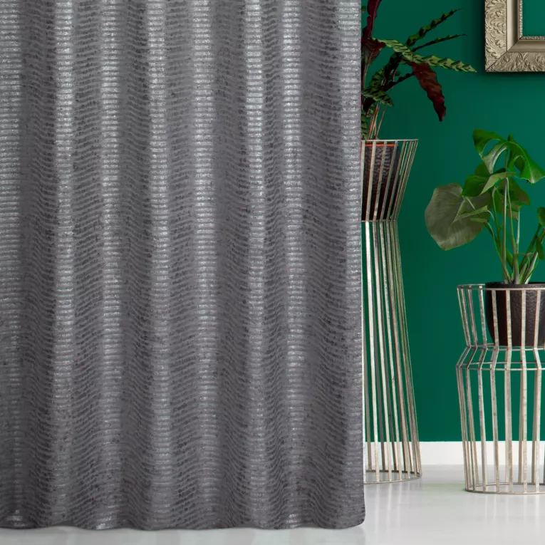 Zasłona szyta na taśmie 5 cm popielato srebrna z tkaniny o naturalnym splocie w pasy, z delikatnym połyskiem