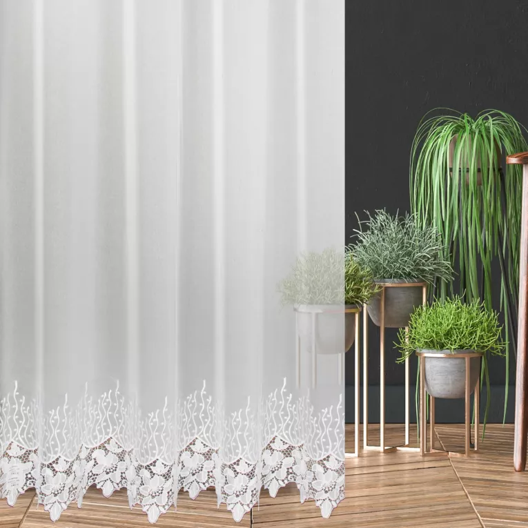 Firana szyta na taśmie fala biała z delikatnej markizety zobionej roślinną aplikacją