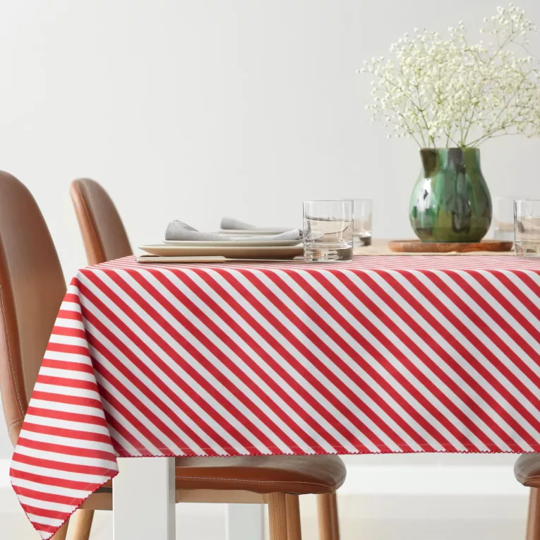 Świąteczny obrus biało, czerwony 145x260 cm w pasy i ozdobnym obszyciem - INES 13