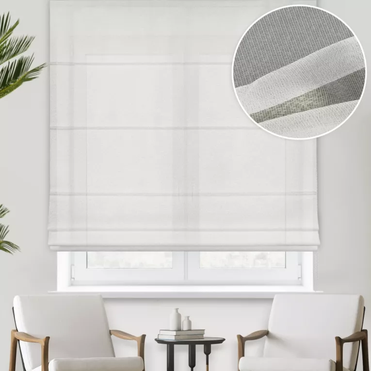 Roleta rzymska naturalna z miękkiej, matowej, półprzezroczystej tkaniny, wykończona obciążnikiem