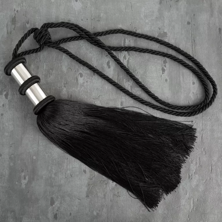 Dekoracyjny sznur do zasłon JOLIE upinacz z chwostem z metalowymi obrączkami