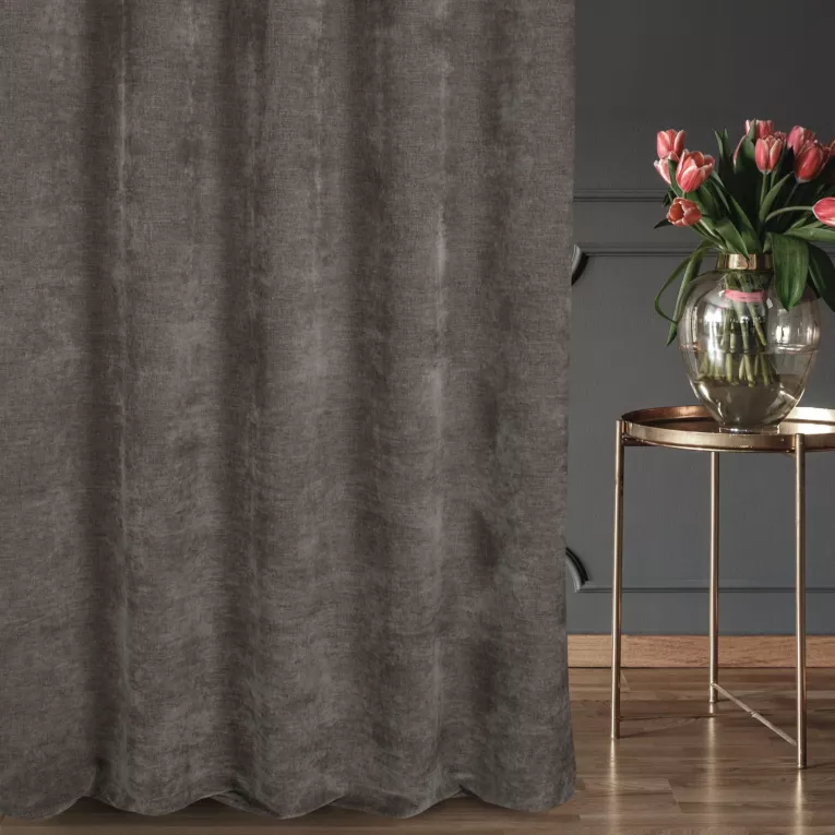 Zasłona szyta na taśmie 5 cm brązowa z tkaniny szenilowej z efektem melanżu