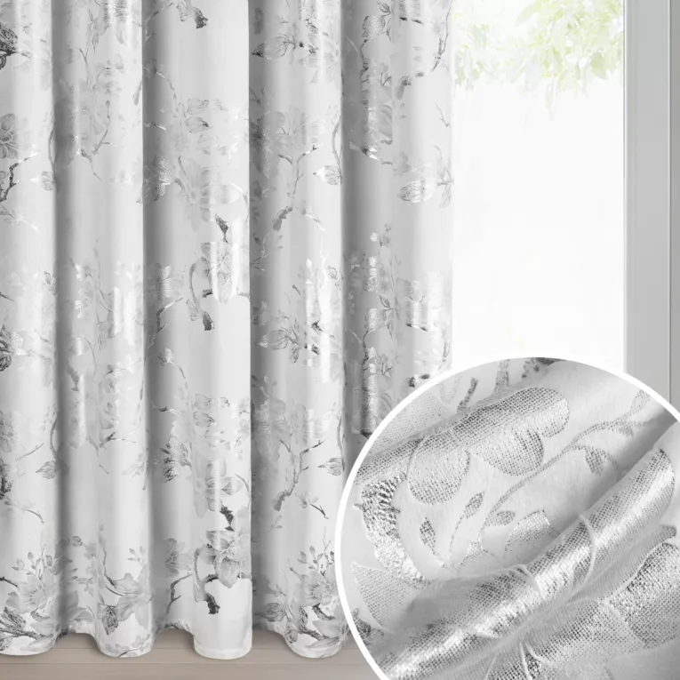 Zasłona biało, srebrna zdobiona nadrukiem błyszczących kwiatów 140x270 cm taśma - CELIA