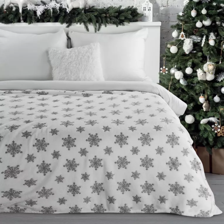 Koc 150x200 cm biało, srebrny zdobiony uroczymi śnieżynkami BLINK 1