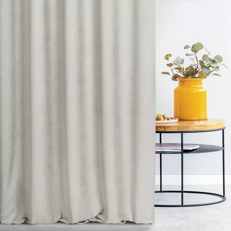 Tkanina zasłonowa jednokolorowa o welurowej strukturze