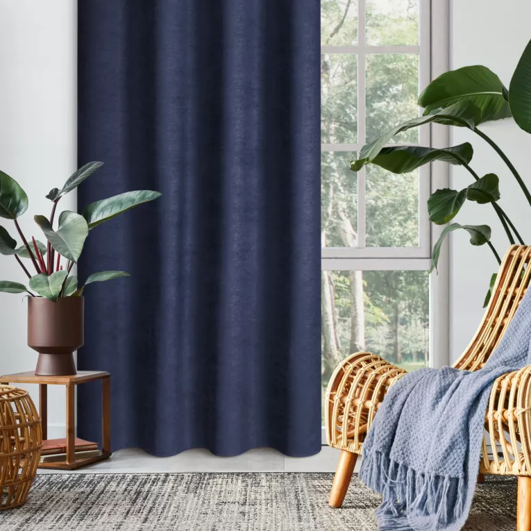 Zasłona granatowa z tkaniny welurowej 220x270 cm przelotka - Dora