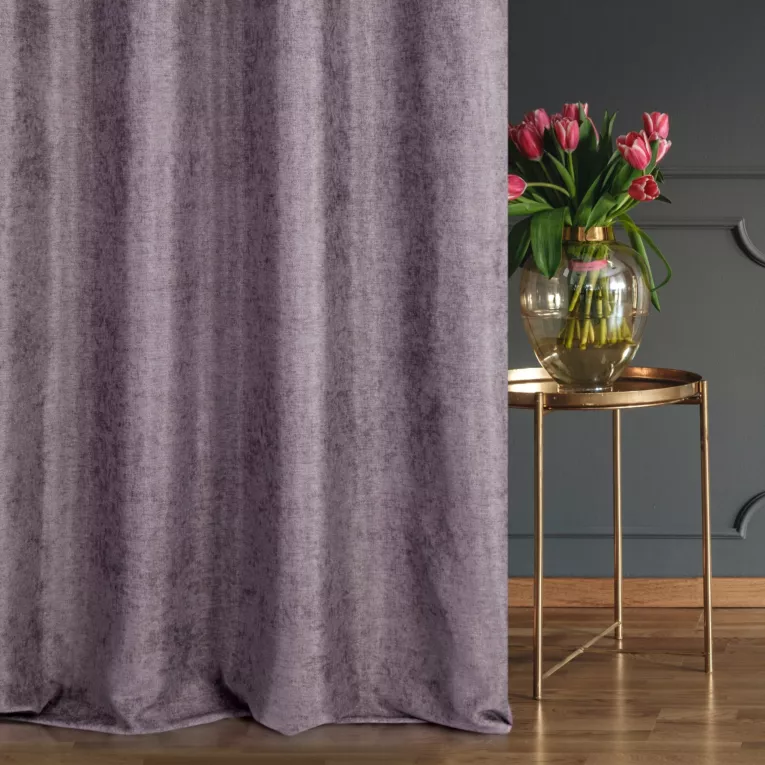 Zasłona szyta na taśmie 5 cm BRIANNA fioletowa miękka szenilowa o wyraźnym splocie i lekkim połysku