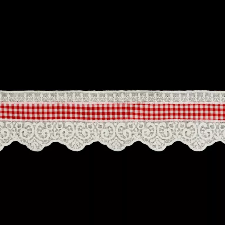 Tkanina firanowa zazdrostka, z motywem świątecznej kraty z haftem