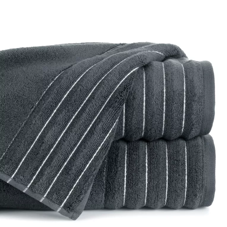 Ręcznik kąpielowy 50x90 cm kolor stalowy zdobiony prążkami z błyszczącej nici 500 g/m2 LUNARI