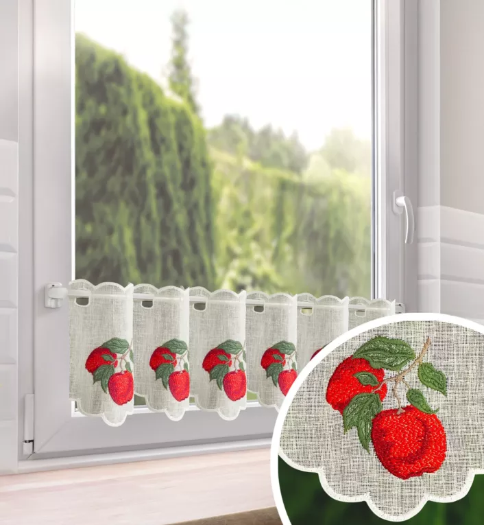 Tkanina firanowa zazdrostka zdobiona wyrazistym haftem