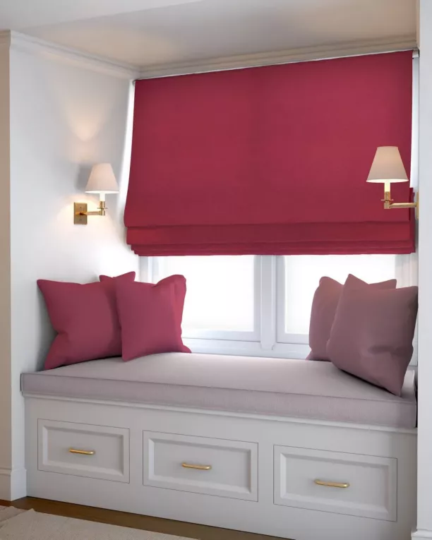 Roleta rzymska ADESSA amarantowa z miękkiej tkaniny o welurowej strukturze