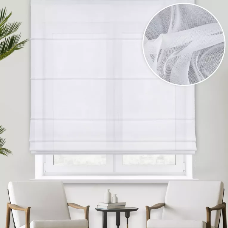 Roleta rzymska biała z matowej tkaniny w stylu eko, wykończona obciążnikiem
