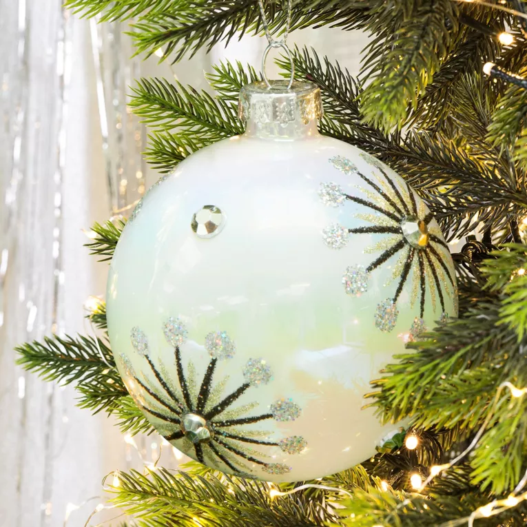 Bombka szklana ręcznie zdobiona brokatowymi gwiazdkami i kryształkami