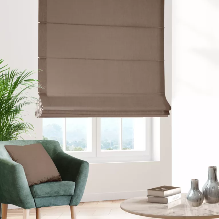 Roleta rzymska DORA - HIT jasnobrązowa z miękkiej tkaniny o welurowej strukturze