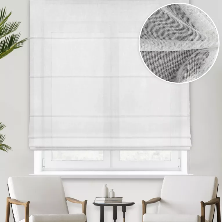 Roleta rzymska naturalna z grubej, matowej tkaniny o naturalnym splocie wykończona obciążnikiem