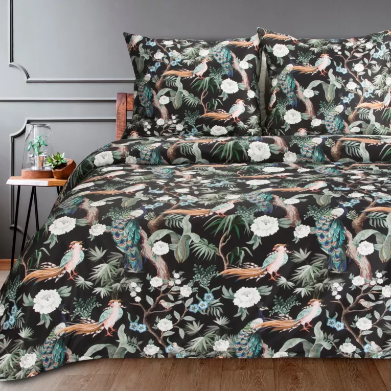 Pościel 140x200 cm z satyny bawełnianej kolor czarny, jasnoniebieski w eleganckim opakowaniu z egzotycznym wzorem GIFT2