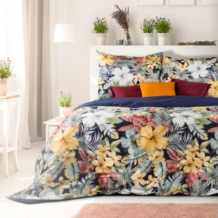 EUROFIRANY PREMIUM Komplet pościeli  SARA z makosatyny, najwyższej jakości satyny bawełnianej z kwiatowym wzorem