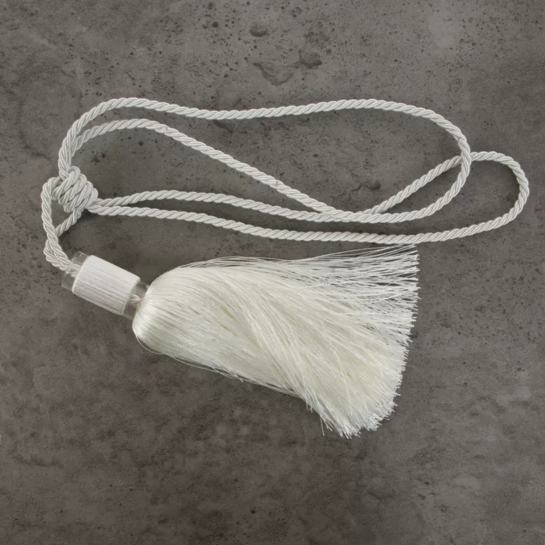 Dekoracyjny sznur do zasłon MILA z puszystym chwostem