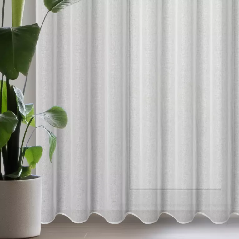 Firana biało, szampańska z gładkiej etaminy z efektem połysku 350x250 cm przelotka LENA