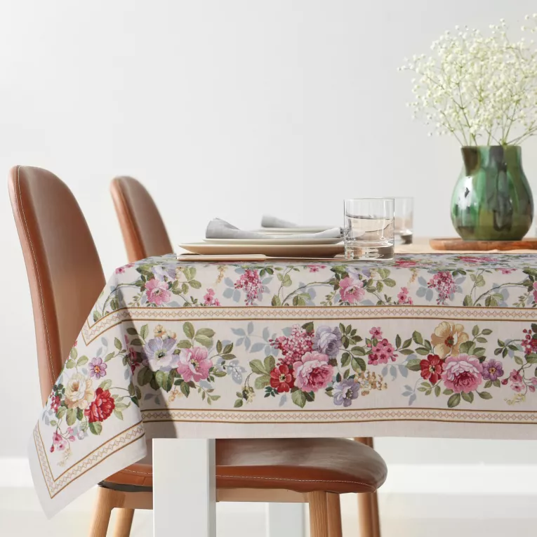 Obrus naturalno, różowy 140x180 cm gobelinowy zdobiony motywem kwiatów