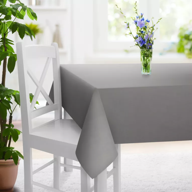 Obrus szyty szary z tkaniny typu Blackout zaciemniającej w 100%