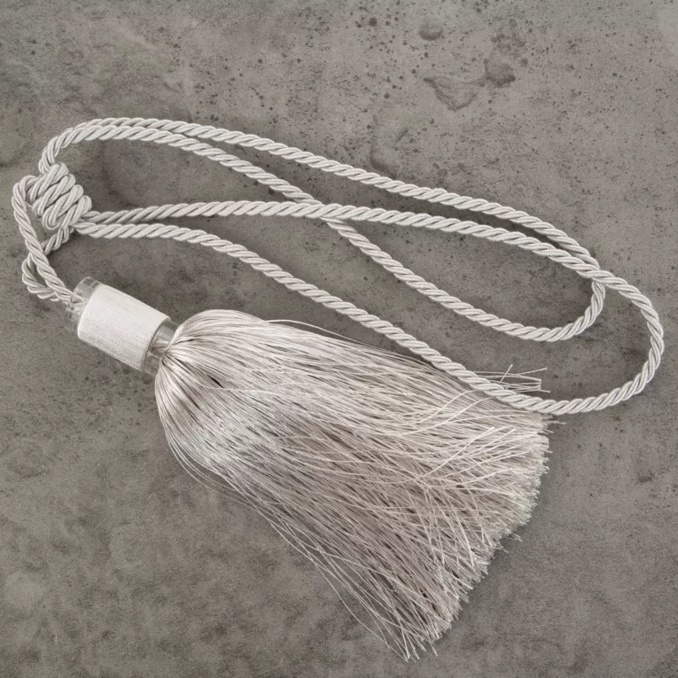 Dekoracyjny sznur do zasłon MILA z puszystym chwostem