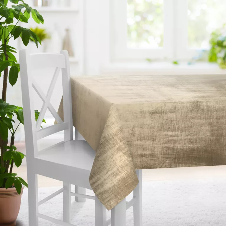 Obrus szyty SAFARI 1 kremowy z miękkiej welwetowej tkaniny z połyskiem i poziomym prążkiem