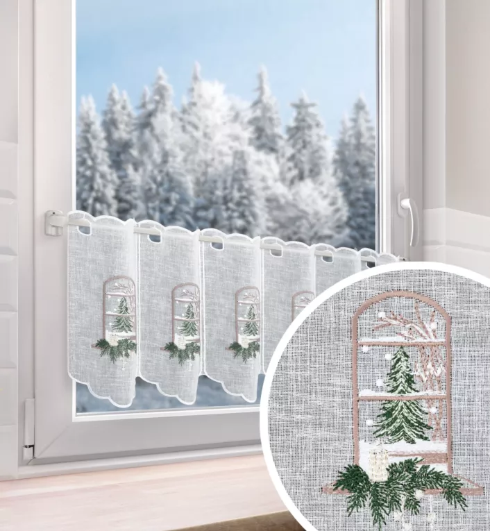 Tkanina firanowa zazdrostka z etaminy zdobiona świątecznym haftem