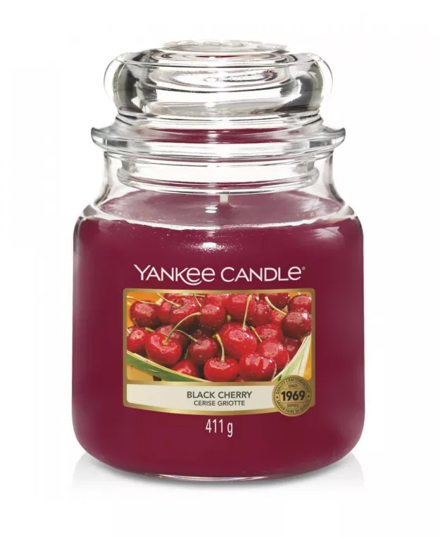 YANKEE CANDLE - Średnia świeca zapachowa w słoiku -Black cherry