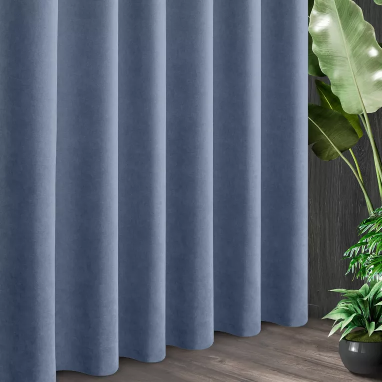 Tkanina zasłonowa o miękkim zamszowym chwycie ze strukturalnym wzorem