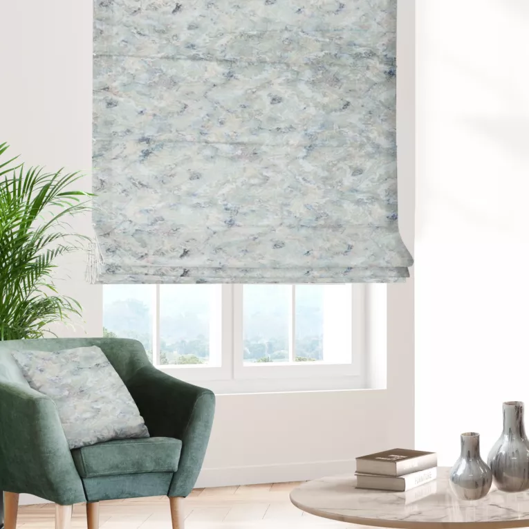 Roleta rzymska LARA wielokolorowa z grubej welwetowej tkaniny w elegancki pastelowy wzór Italissima Eva Minge