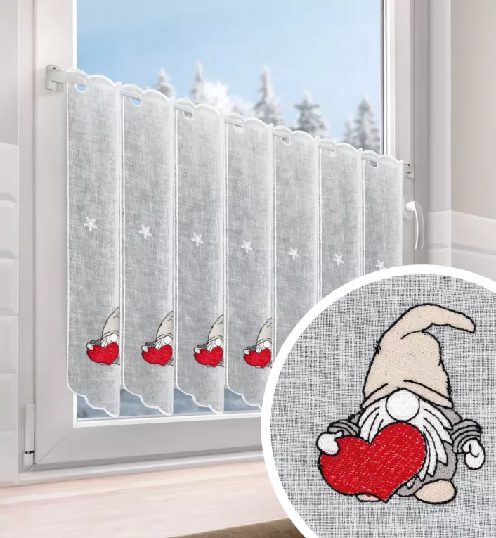 Tkanina firanowa zazdrostka z etaminy zdobiona świątecznym haftowanym skrzatem