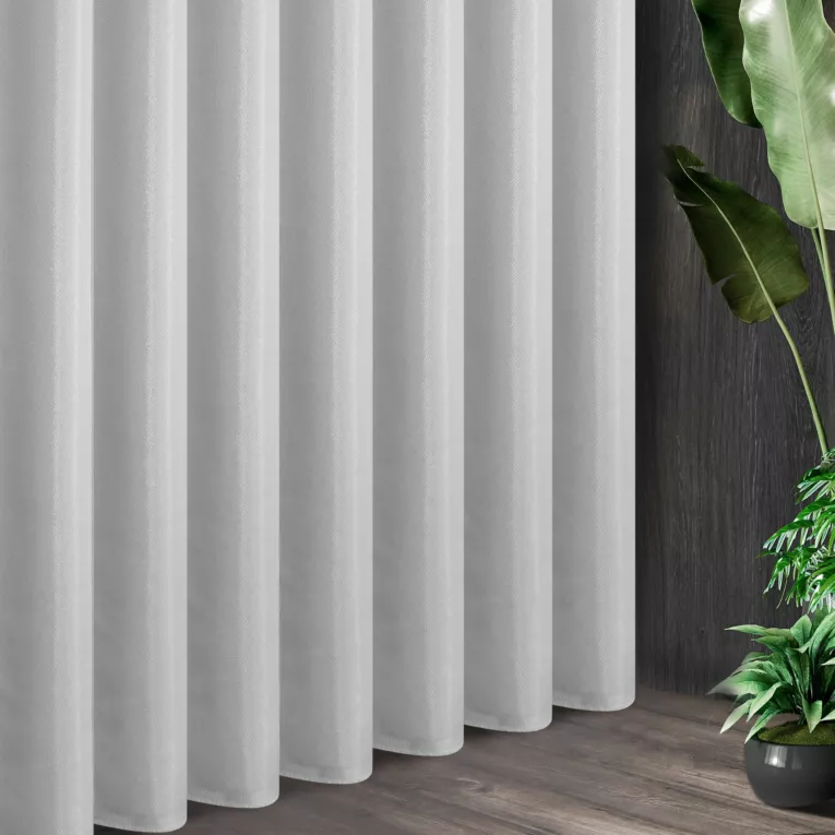 Tkanina zasłonowa z ozdobnym splotem i dodatkiem błyszczącej nici