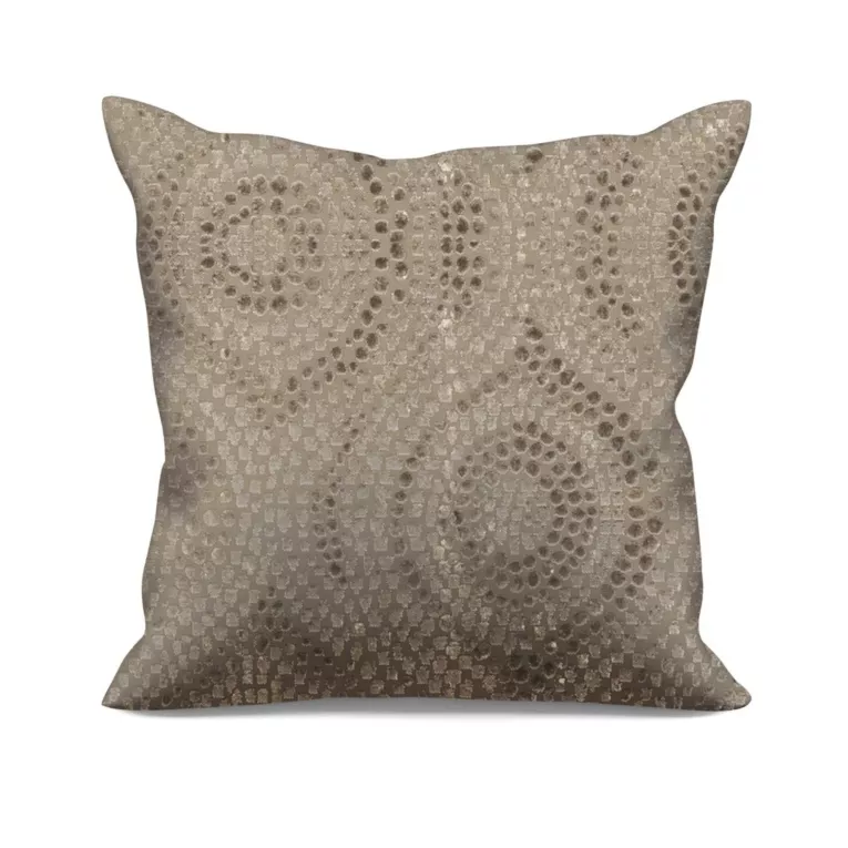 Poszewka szyta beżowo złocista z grubej, welwetowej tkaniny z geometrycznym wzorem, zdobiona delikatnie połyskującym nadrukiem