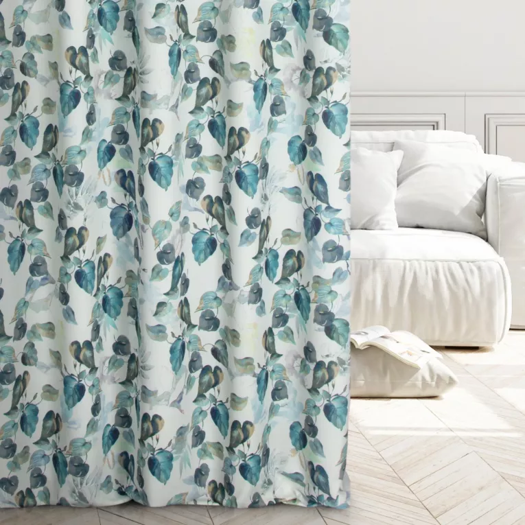 Zasłona szyta na taśmie 5 cm niebiesko zielona z tkaniny o naturalnym splocie z drukowanym wzorem liści