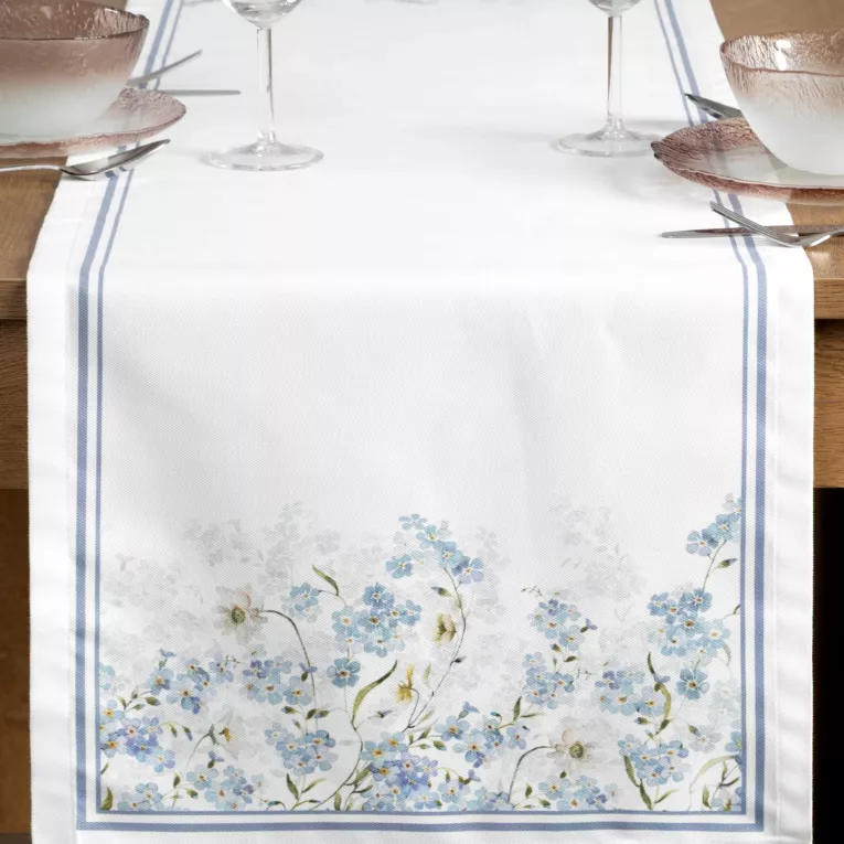 Bieżnik na stół naturalno, błękitny z motywem kwiatów 40x140 cm SUMMER 18