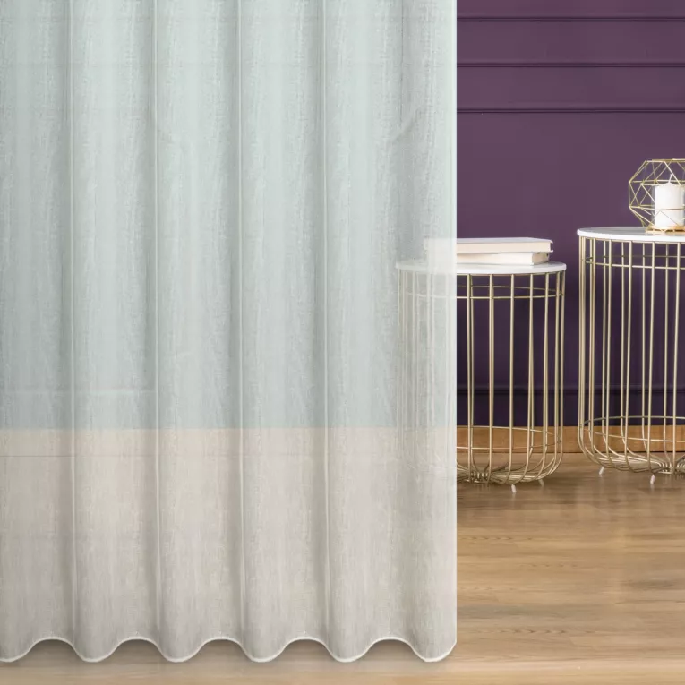 Firana szyta na taśmie 5 cm naturalna z matowej tkaniny o luźnym splocie z pionowymi paseczkami, wykończona obciążnikiem