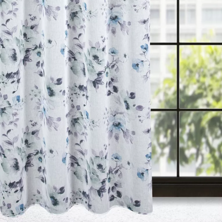 Dekoracja okienna biało, fioletowa z lekkiej etaminy z motywem malowanych pędzlem kwiatów 135x250 cm przelotka - NALA