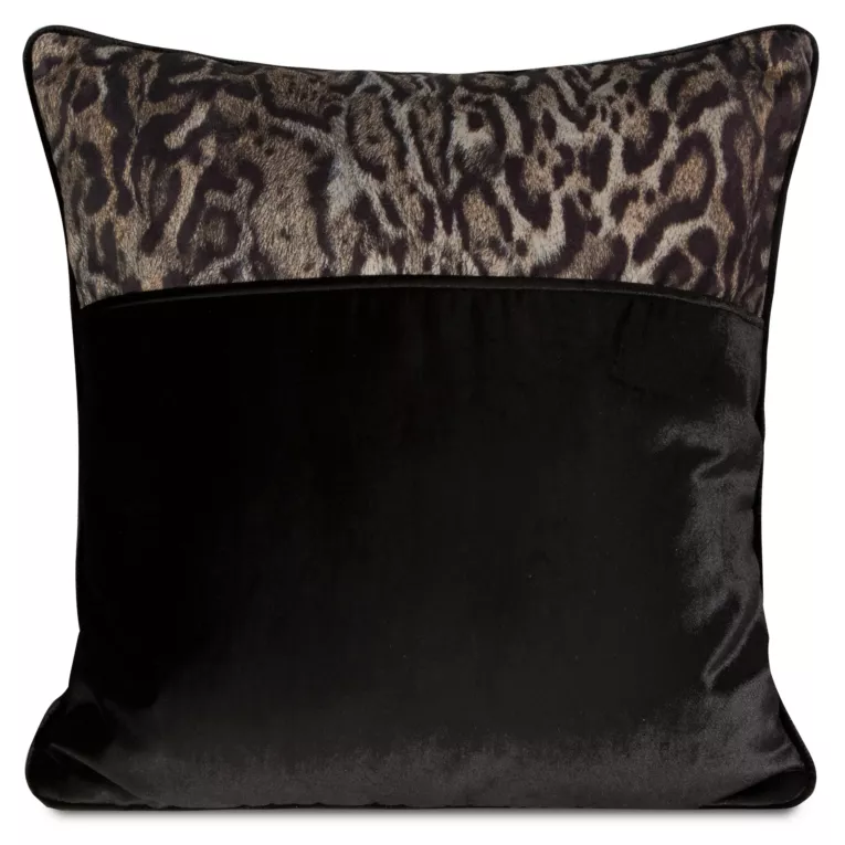 Poszewka FREYA welwetowa zdobiona wzorem pantery