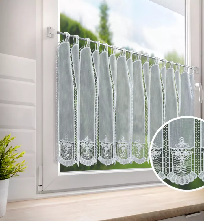 Tkanina firanowa zazdrostka z grubszej etaminy z haftem