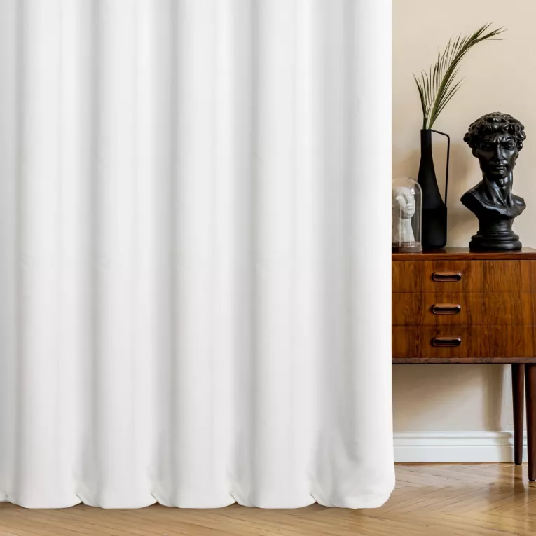 Zasłona szyta na taśmie 5 cm kremowa z miękkiej w dotyku tkaniny szenilowej