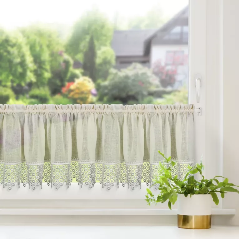 Zazdrostka kremowa z matowej etaminy zdobiona gipiurą 150x30 cm tunel