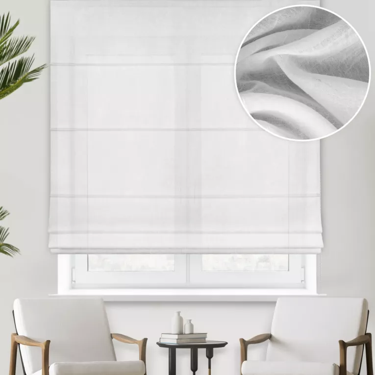 Roleta rzymska biała z miękkiej w dotyku, kreszowanej tkaniny, wykończona obciążnikiem