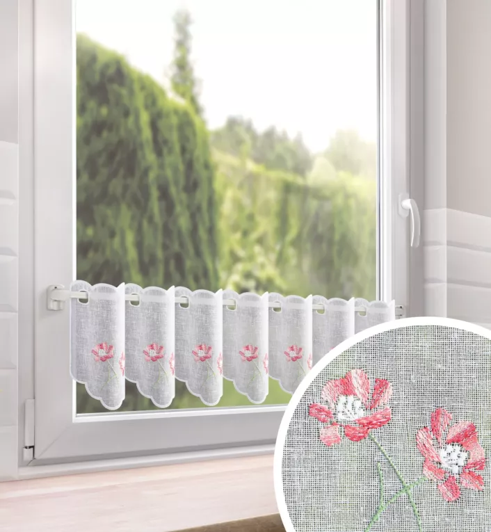 Tkanina firanowa zazdrostka zdobiona haftem roślinnym