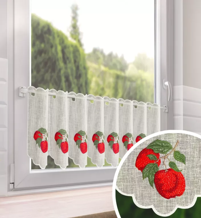 Tkanina firanowa zazdrostka zdobiona wyrazistym haftem