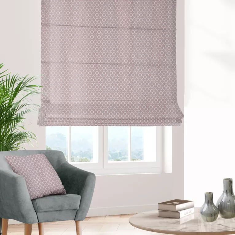 Roleta rzymska INESSE beżowa w geometryczny wypukły wzór z drobnym błyszczącym elementem