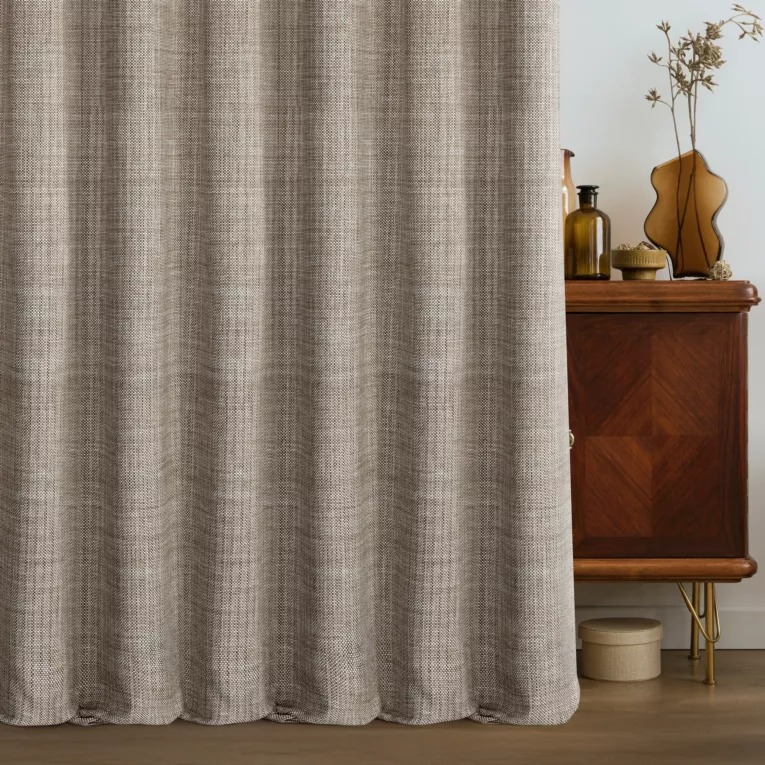 Zasłona szyta na taśmie 5 cm brązowa z tkaniny z efektem melanżu