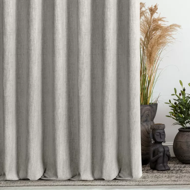 Zasłona szyta na taśmie 5 cm jasnobeżowa z tkaniny o naturalnym splocie z efektem melanżu