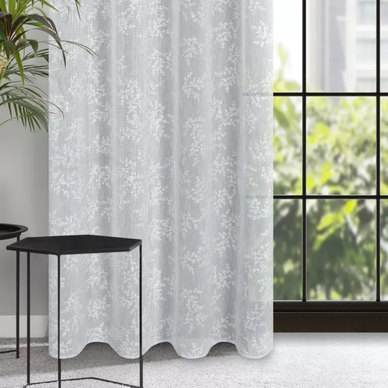 Zasłona szaro, biała w klasyczny wzór kwiatowy 140x250 cm przelotka - AMBER